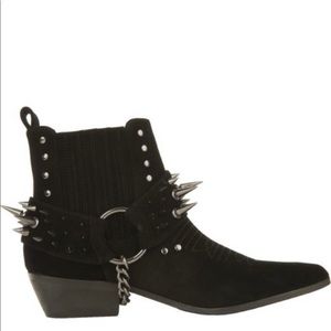 YRU “Laso” Spike Booties size 6